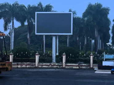 Pole LED Screen